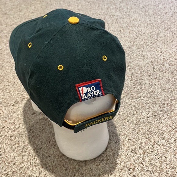 Rare reversible packers hat - Picture 6 of 6
